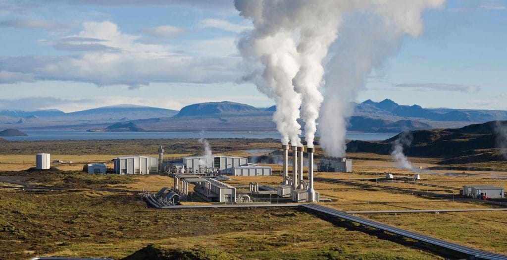 centrale-produzione-energia-geotermica