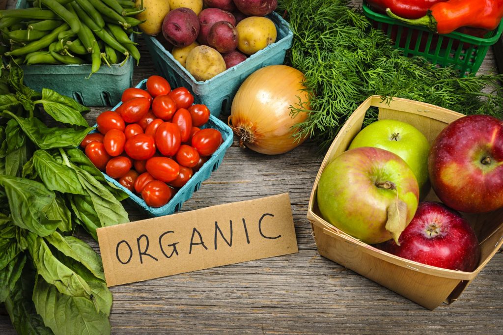 frutta-e-verdura-biologiche-prodotte-da-aziende-agricole-bio