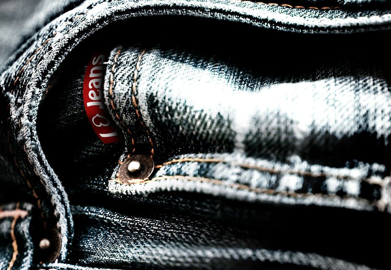 Riciclo Jeans Non Buttare I Tuoi Jeans Vecchi Tutto Intorno A Noi